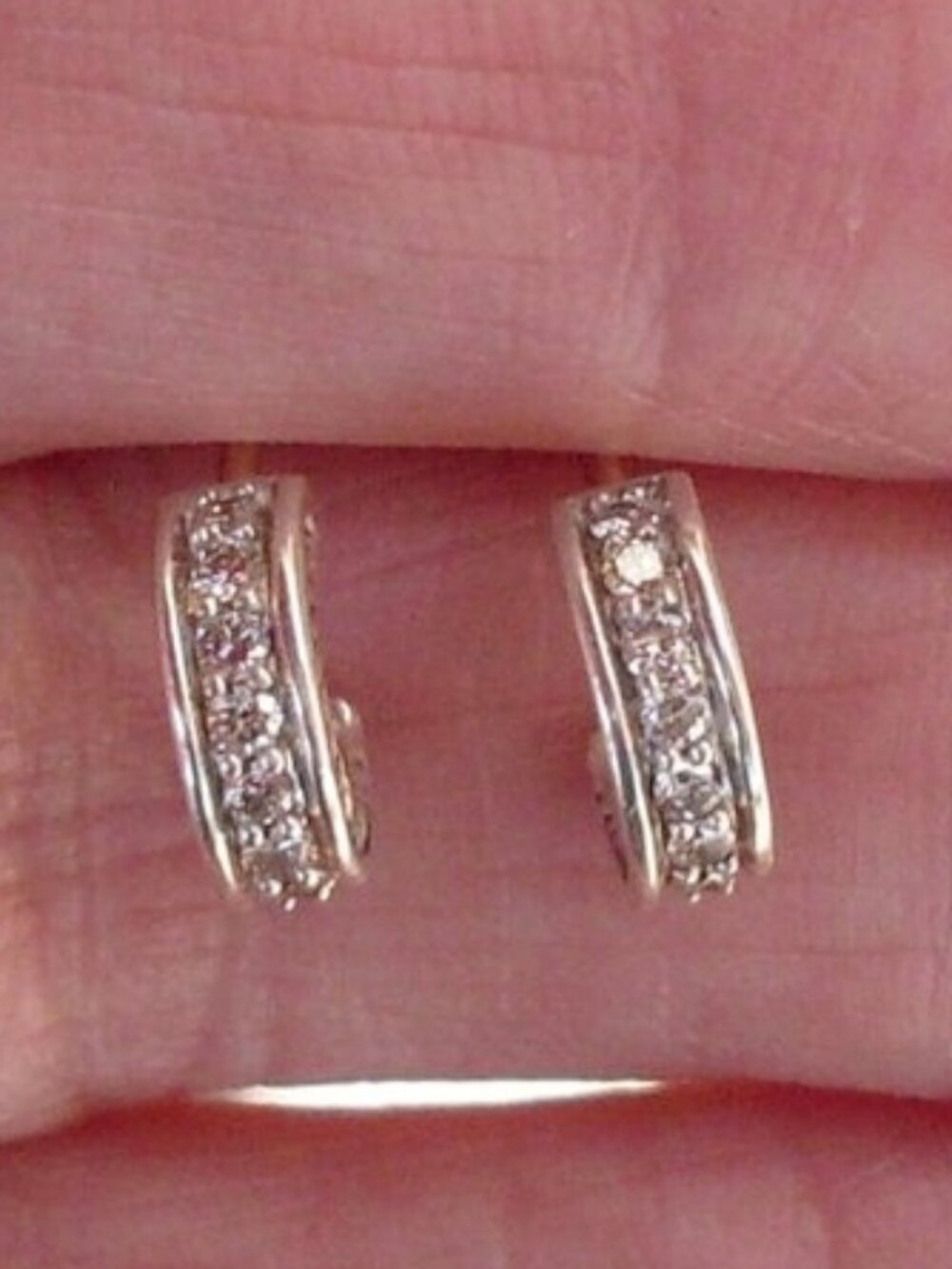 Retired David Yurman Mini Diamond Hoop Earrings - 18K/925 - DY Backs & Pouch